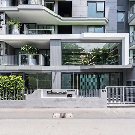 Destiny63 Ekamai Apartment