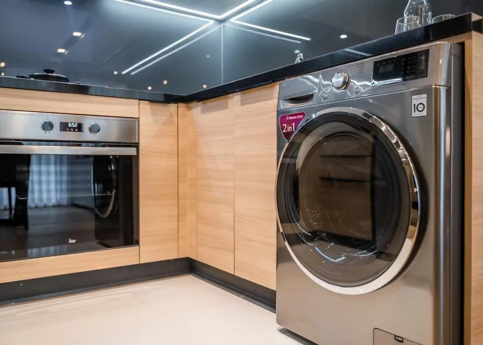 Destiny63 Ekamai 4* Bangkok